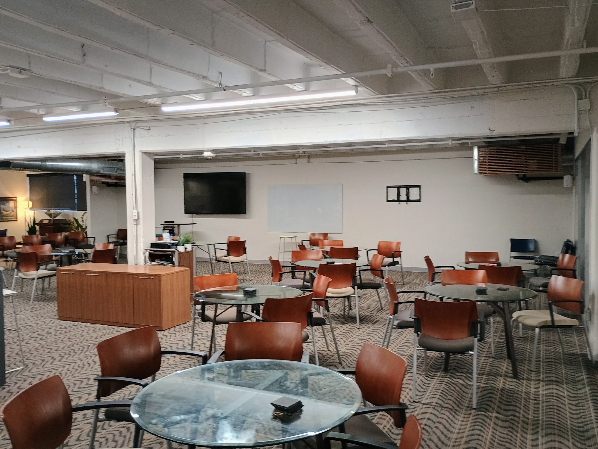 Second-floor photograph 10