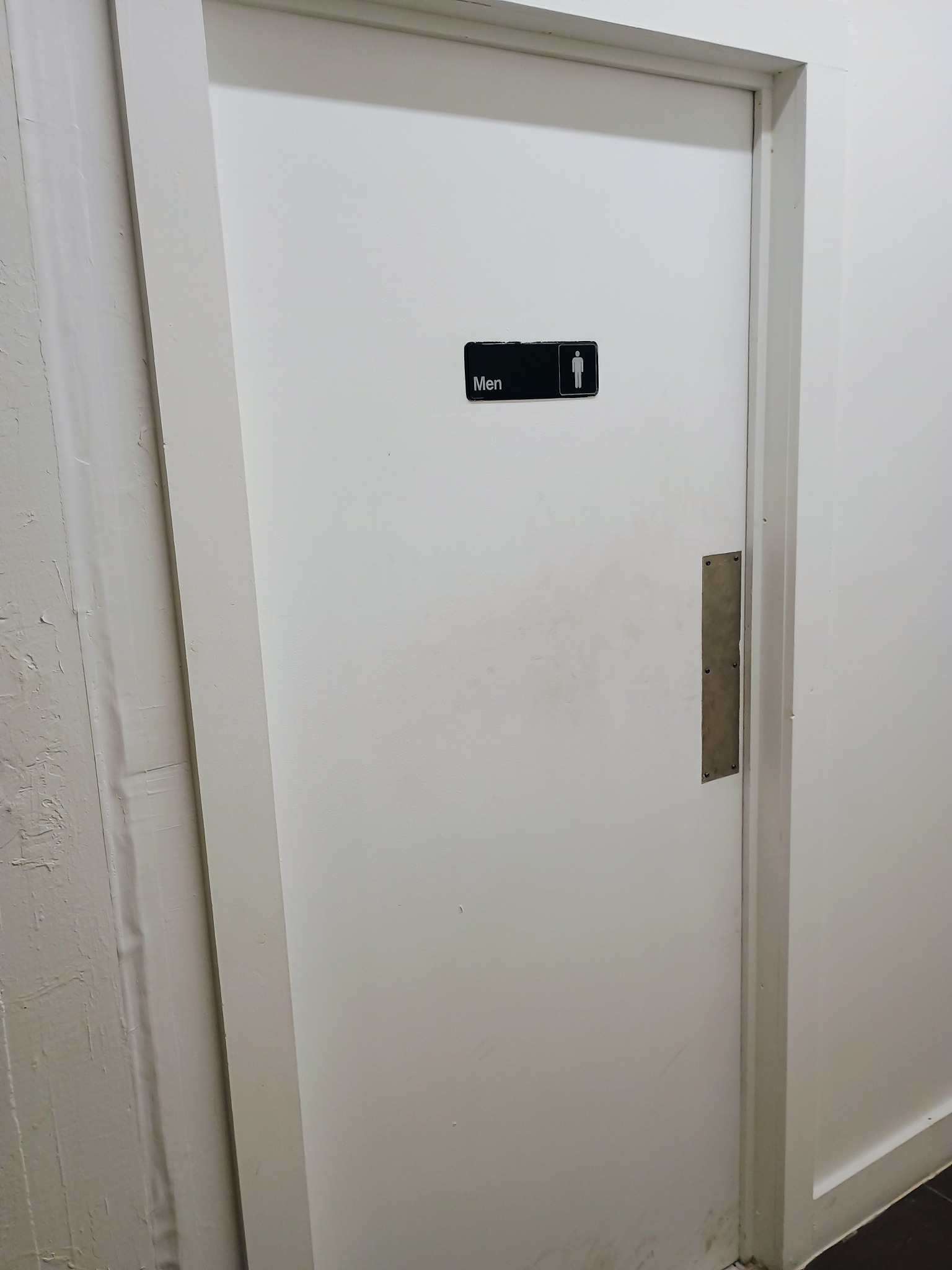 Second-floor photograph 15